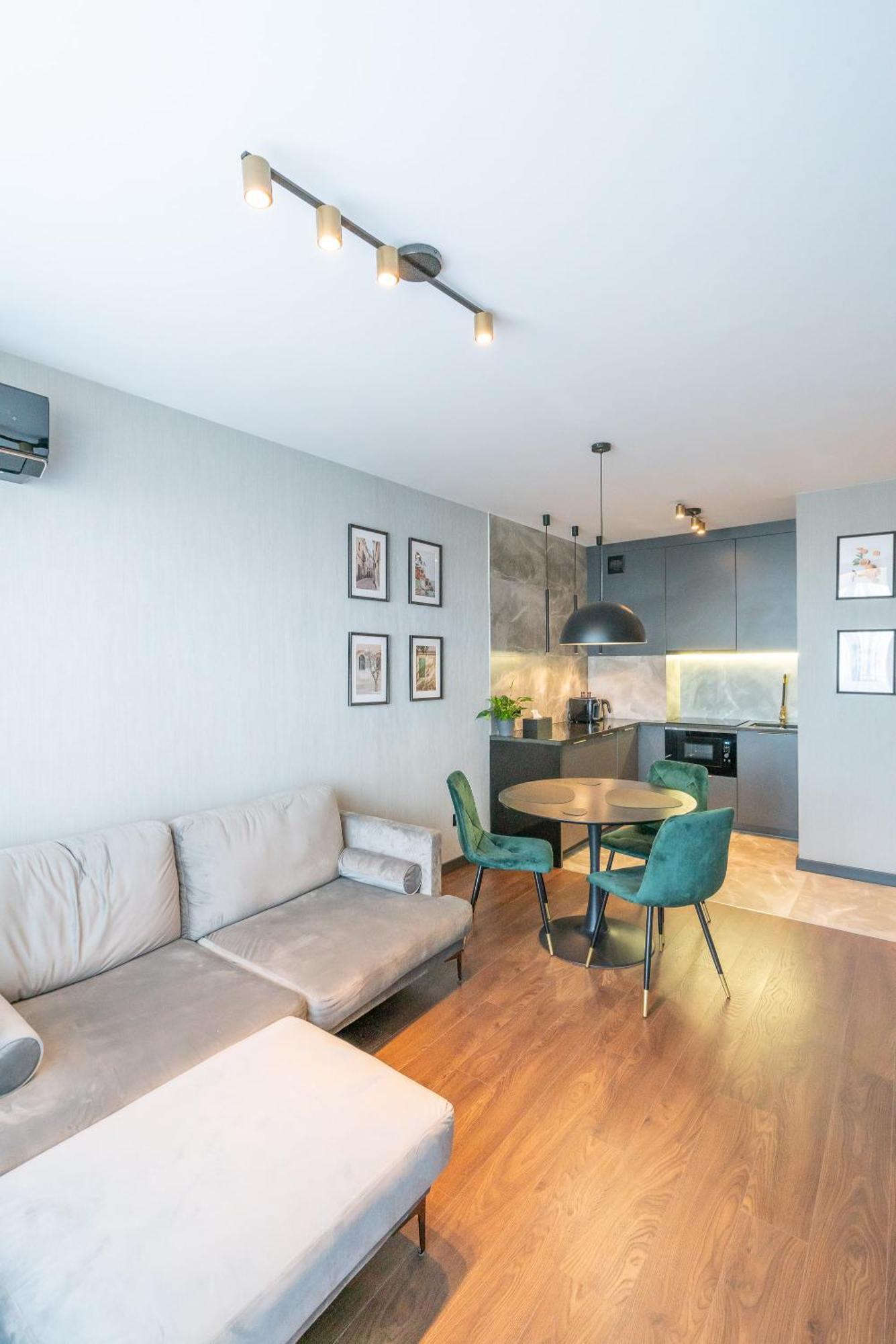 Noche Apartamenty Premium Biala Podlaska Exterior photo